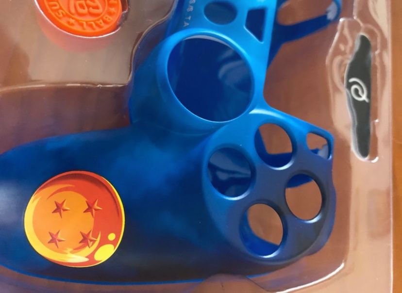 Capa de comando para Ps4 do DragonBall