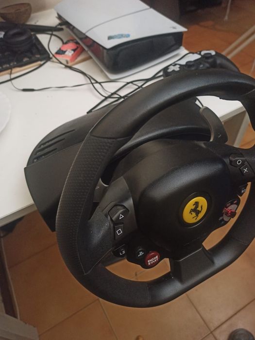 Volante Thrustmaster T80 Ferrari edition+ pedais