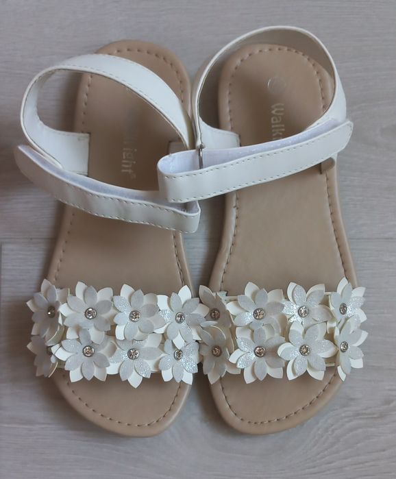 Босоніжки сандалі на дівчинку