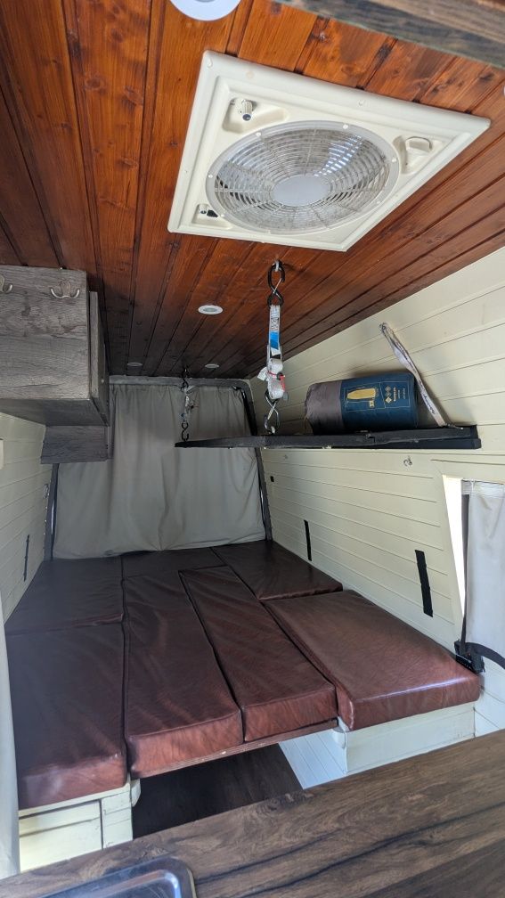 Campervan Ford transit legalizada