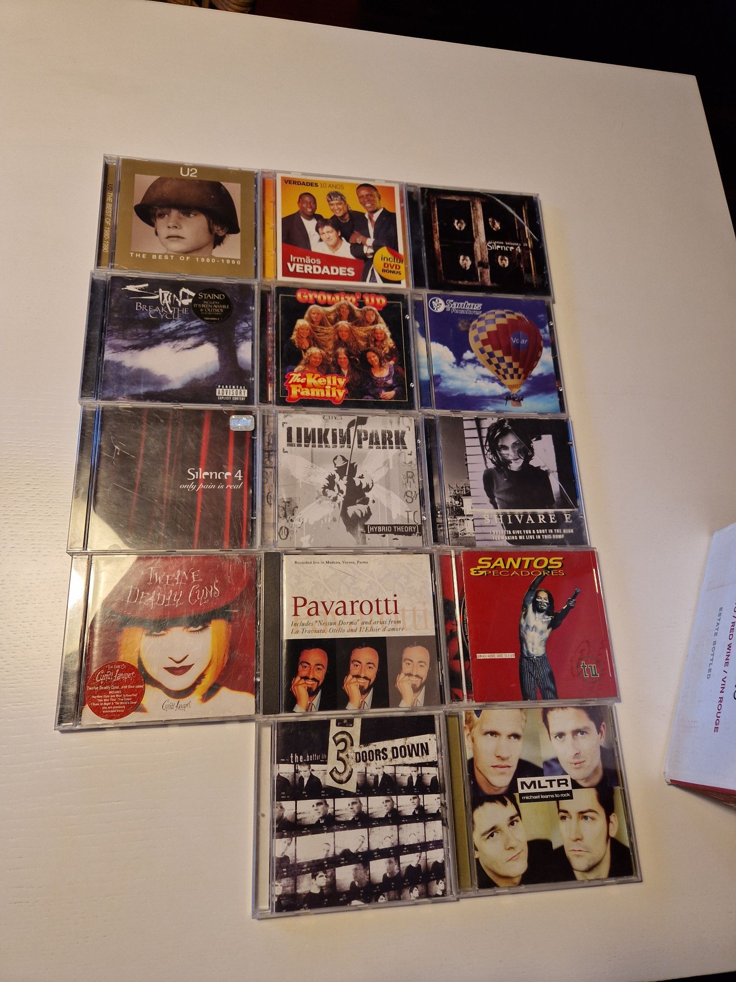 Conjunto de vários cds