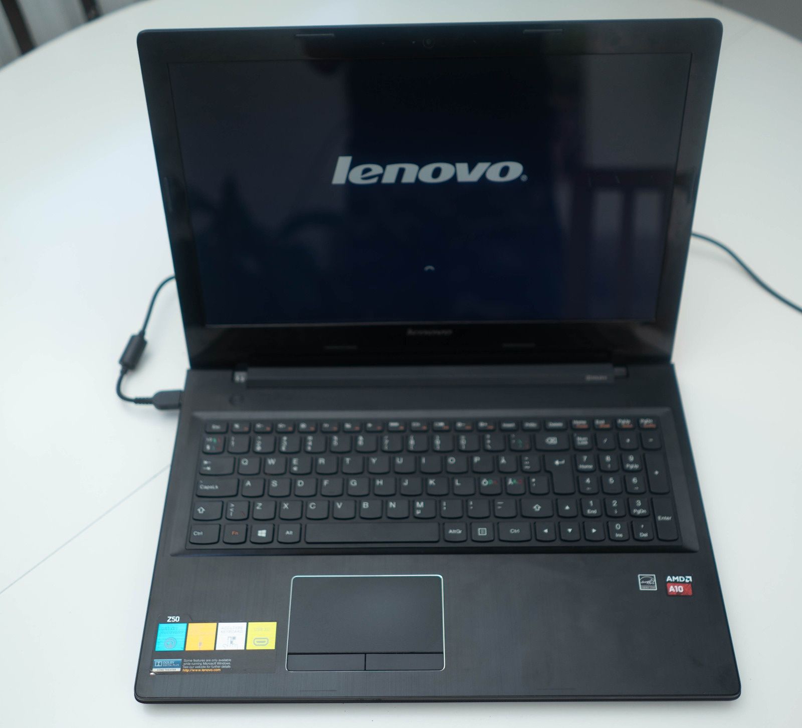 Lenovo Z50-75 AMD Radeon 8GB RAM 500GB SSHD Windows 11