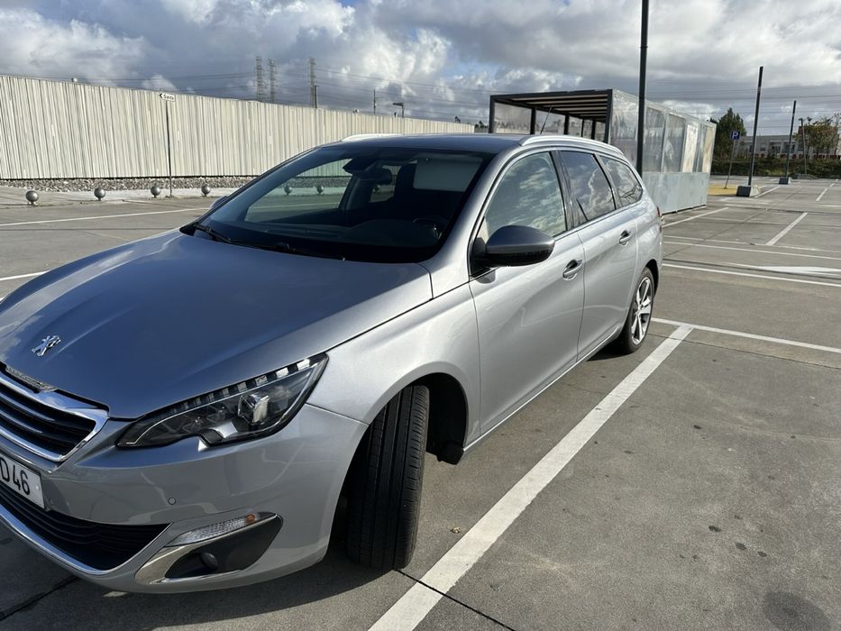 Carrinha Peugeot 308 SW 1.6 BlueHDI Active