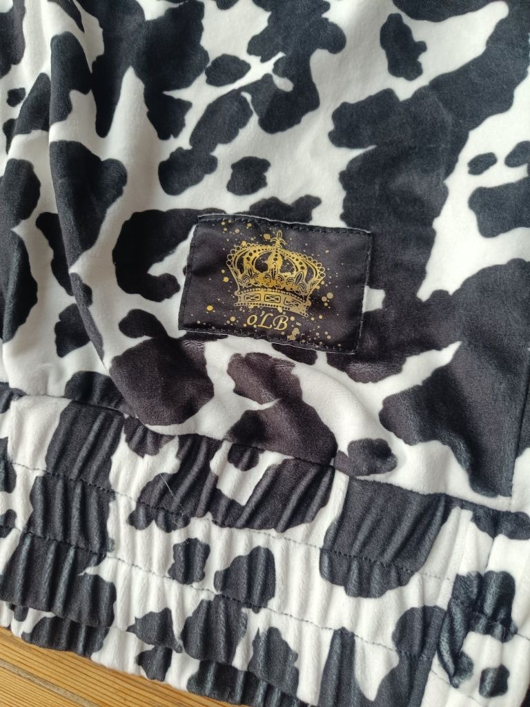 Czarno-biała welurowa bluza z kapturem