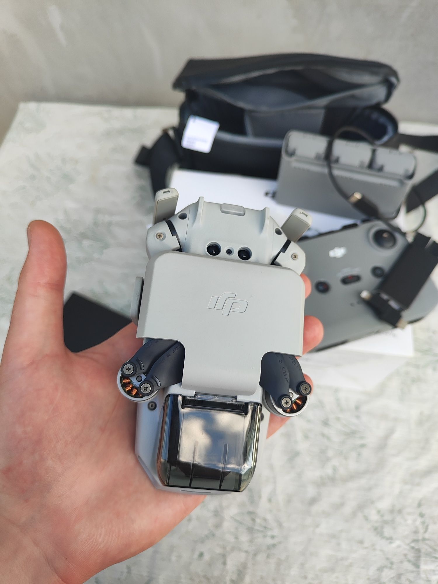 Квадрокоптер DJI Mini 2 Fly More Combo