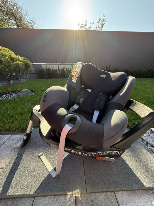 Britax Römer Dualfix i-Size автокрісло