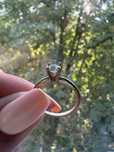 Шикарное золотое кольцо с бриллиантом 0.5 ct