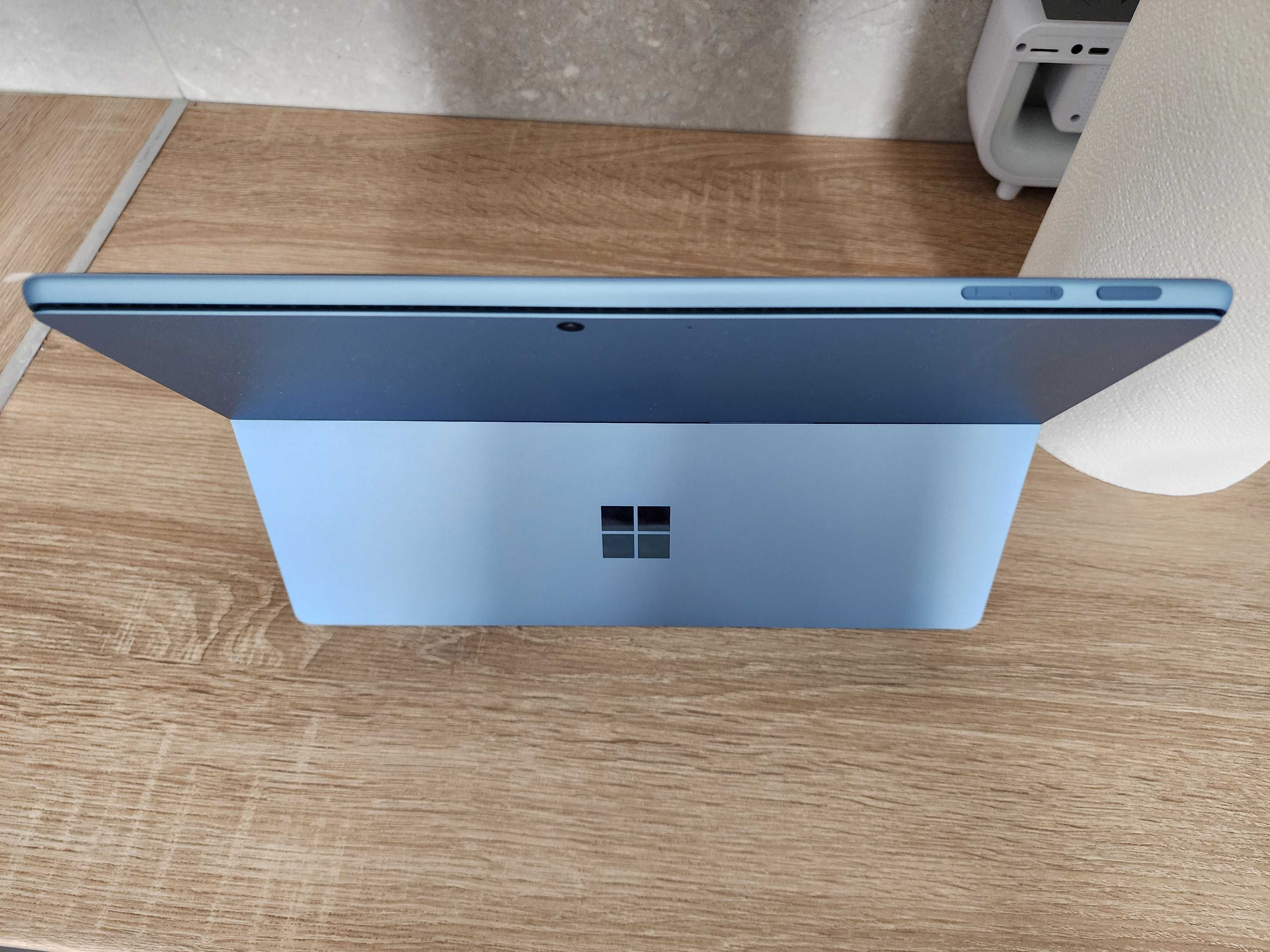 Microsoft Surface Pro 9 13" 120Hz  i5-1235U 8/256GB Sapphire