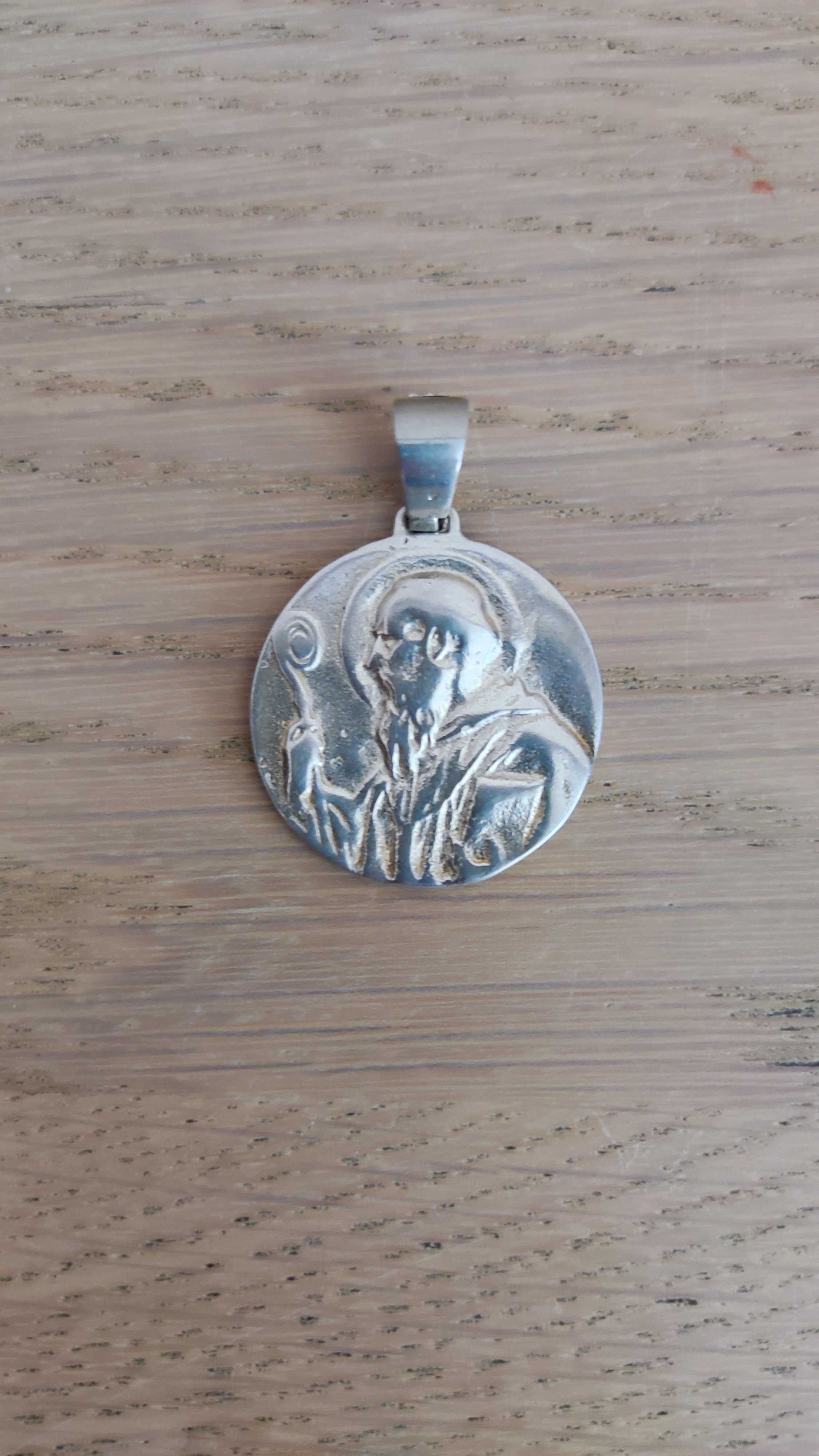 Medalhão de São Bento Prata