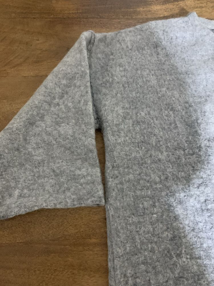 Camisola cinzenta “Zara” tamanho M grossa