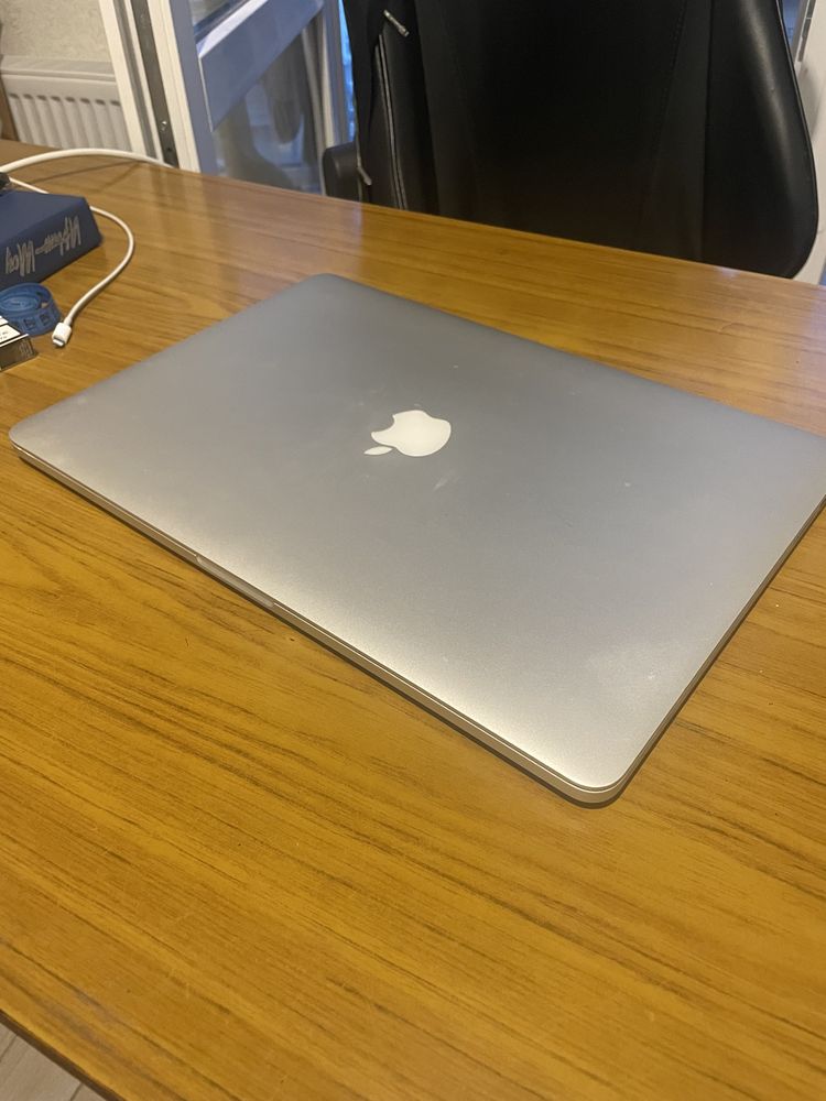 Macbook pro 15 apple