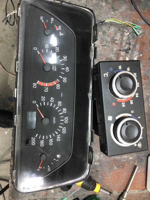 Щиток приборов ваз 2110 пересвеченый тюнинг VDO
