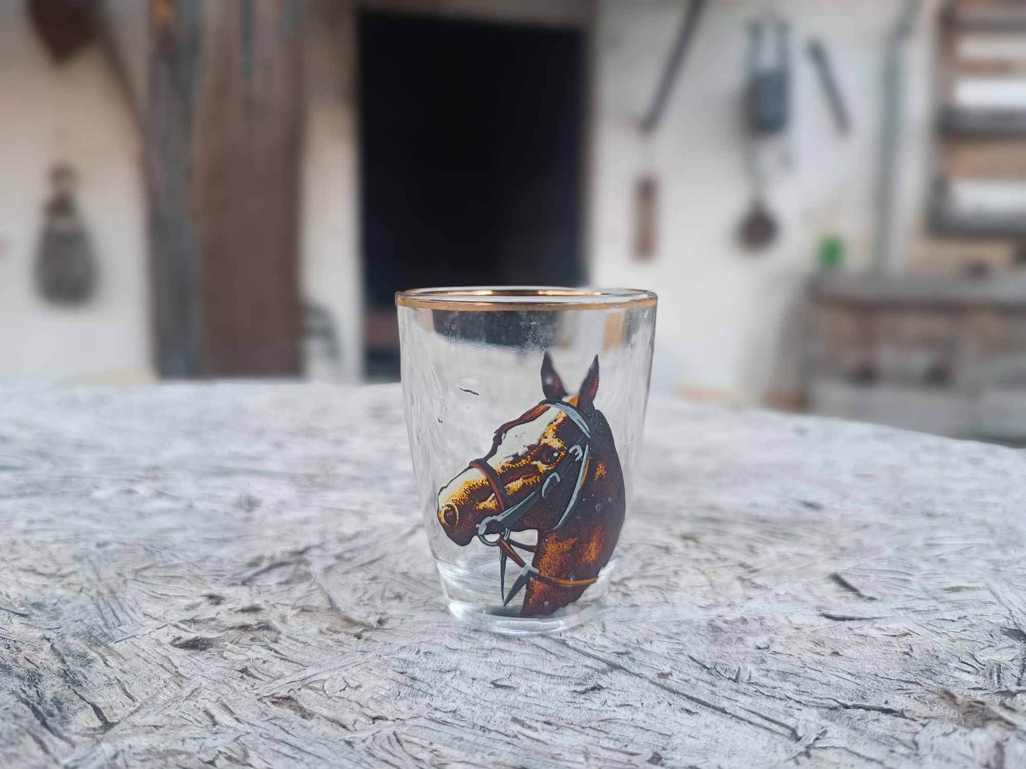 Conjunto de Copos Vintage com Cavalos