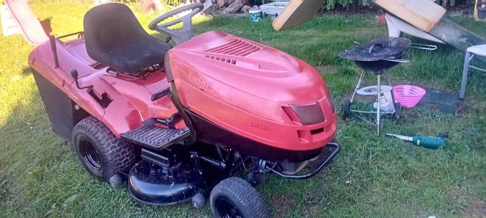 Tractor corta relva 17,5 cv