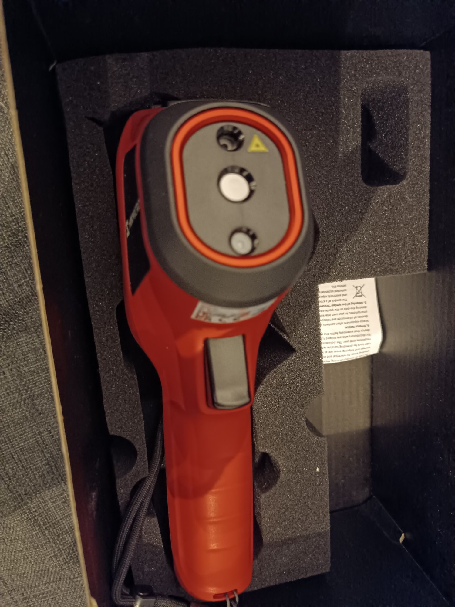 Kamera termowizyjna hikvision model e02