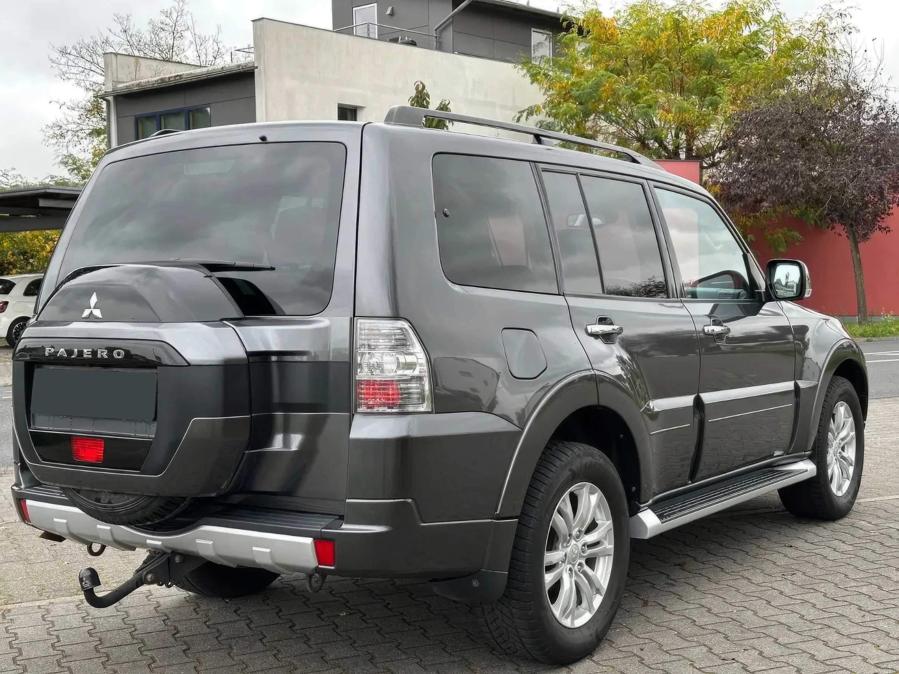 Mitsubishi Pajero 2018