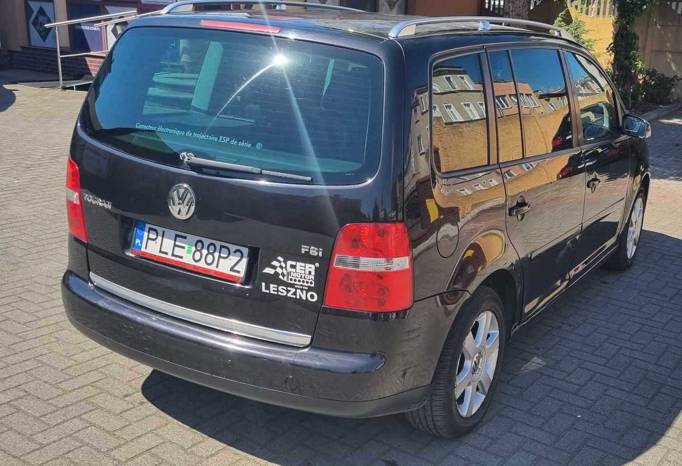 VW Touran 1,6 FSI HIGHLINE - faktura vat 23%