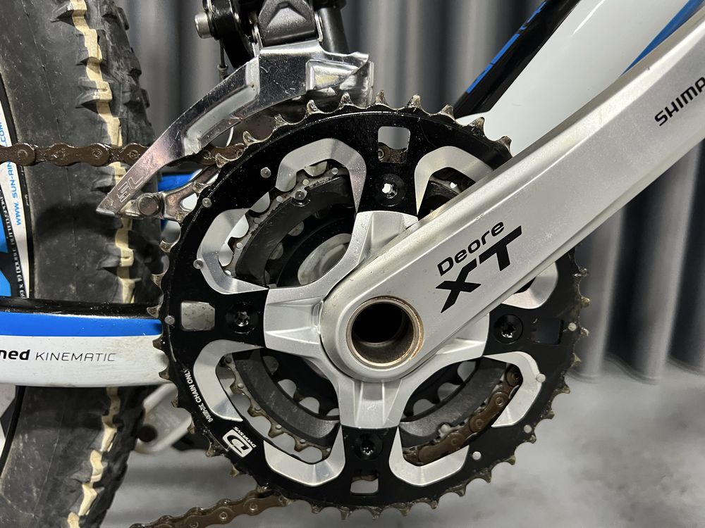 Bicicleta Cube em bom estado com suspensao total