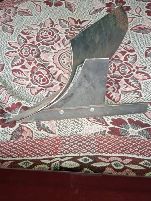 Продам невеличкий плуг