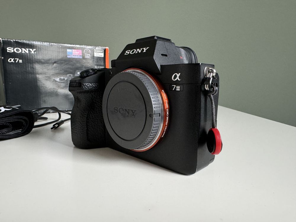 Sony A7 III Aparat pełna klatka - Bardzo dobry stan