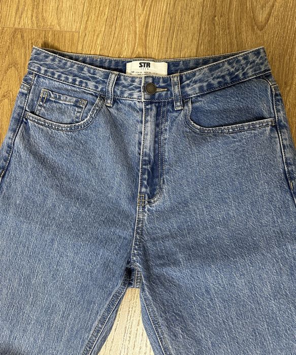 Джинси прямі stradivarius