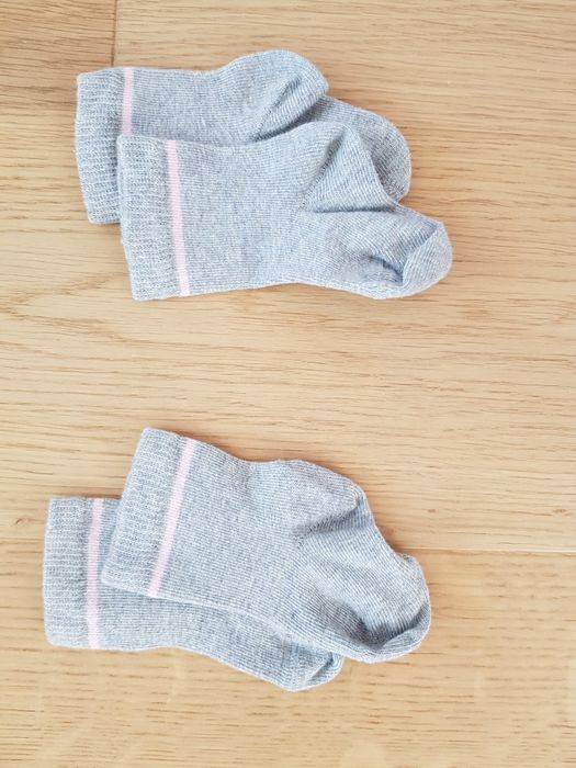 Nowe skarpetki dla niemowlaków