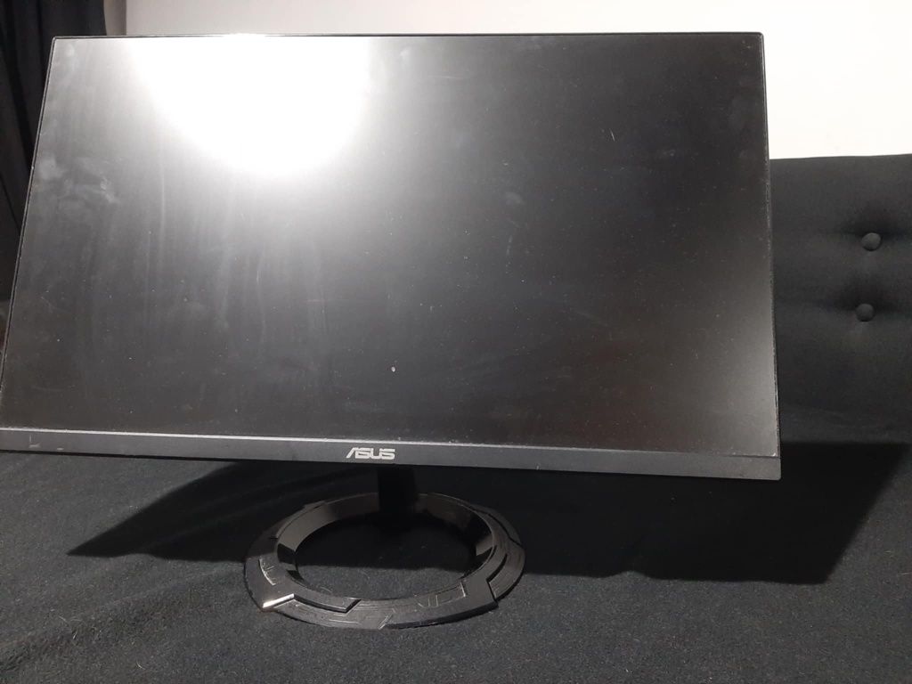 Monitor Asus 24'