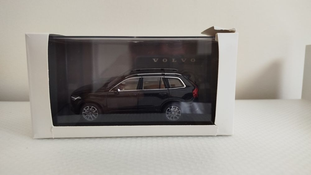 Miniatura Volvo XC90 Nova 1/43