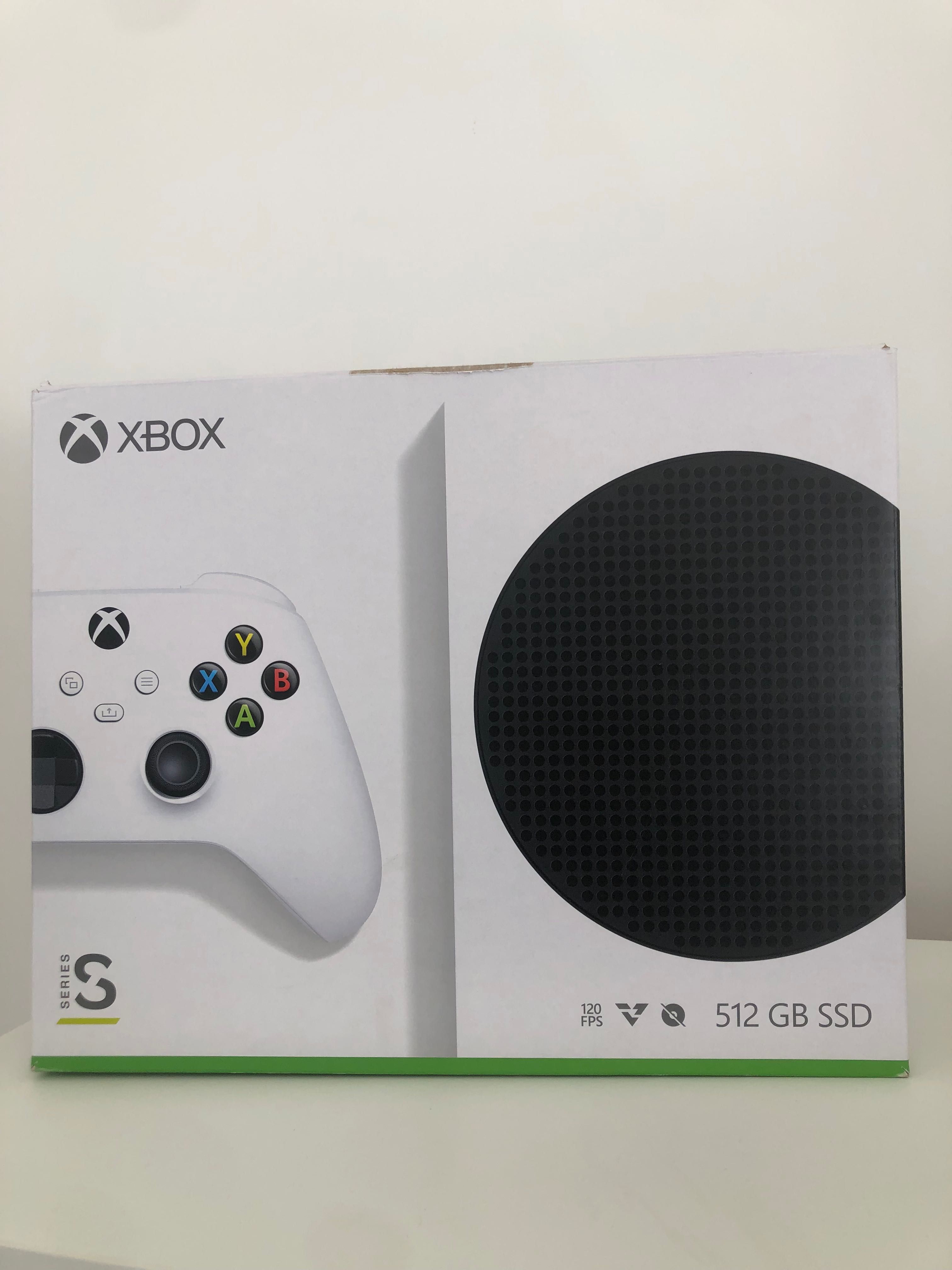 XBOX series 512GB e Projetor