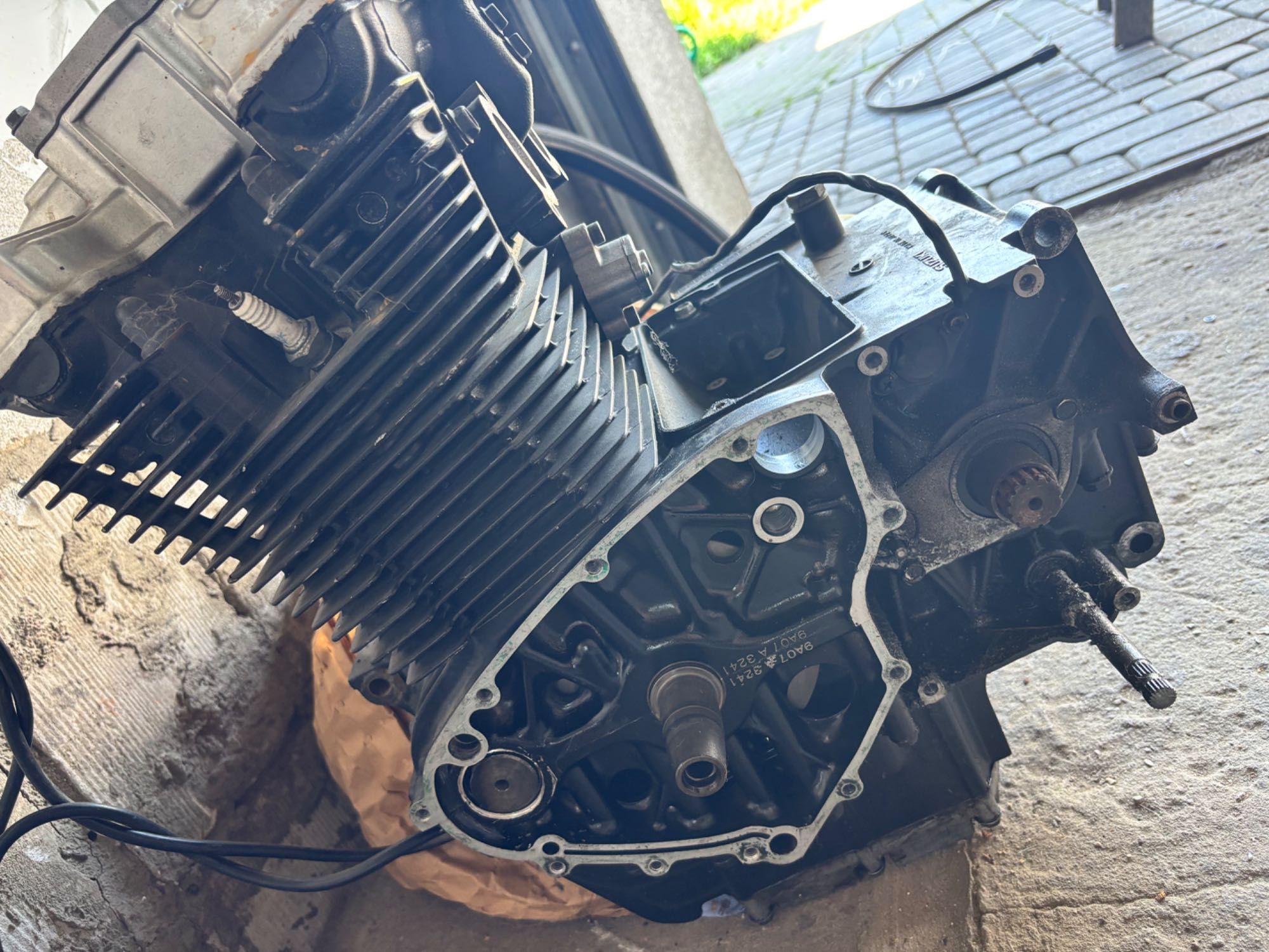 Uszkodzony Silnik Suzuki Gs500f