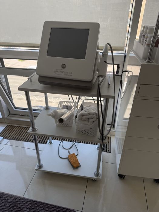 Апарат мікроголкового RF