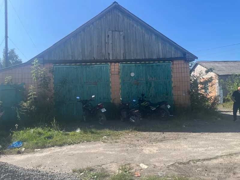 ОРЕНДА – будівля гаража, площею 134,80 кв. м. смт. Володимирець