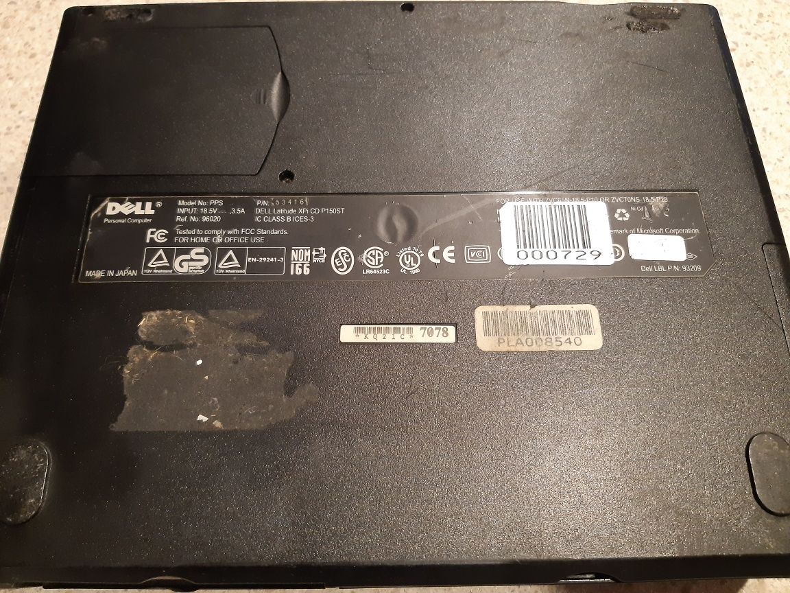 Stary zabytek Dell Latitude Co i CD 150 ST