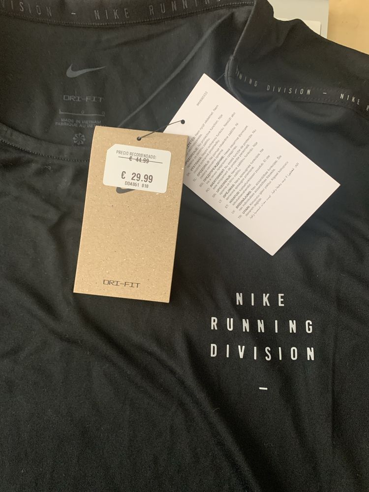 T shirt Nike Running Division! Nova nunca usada! Tamanho L