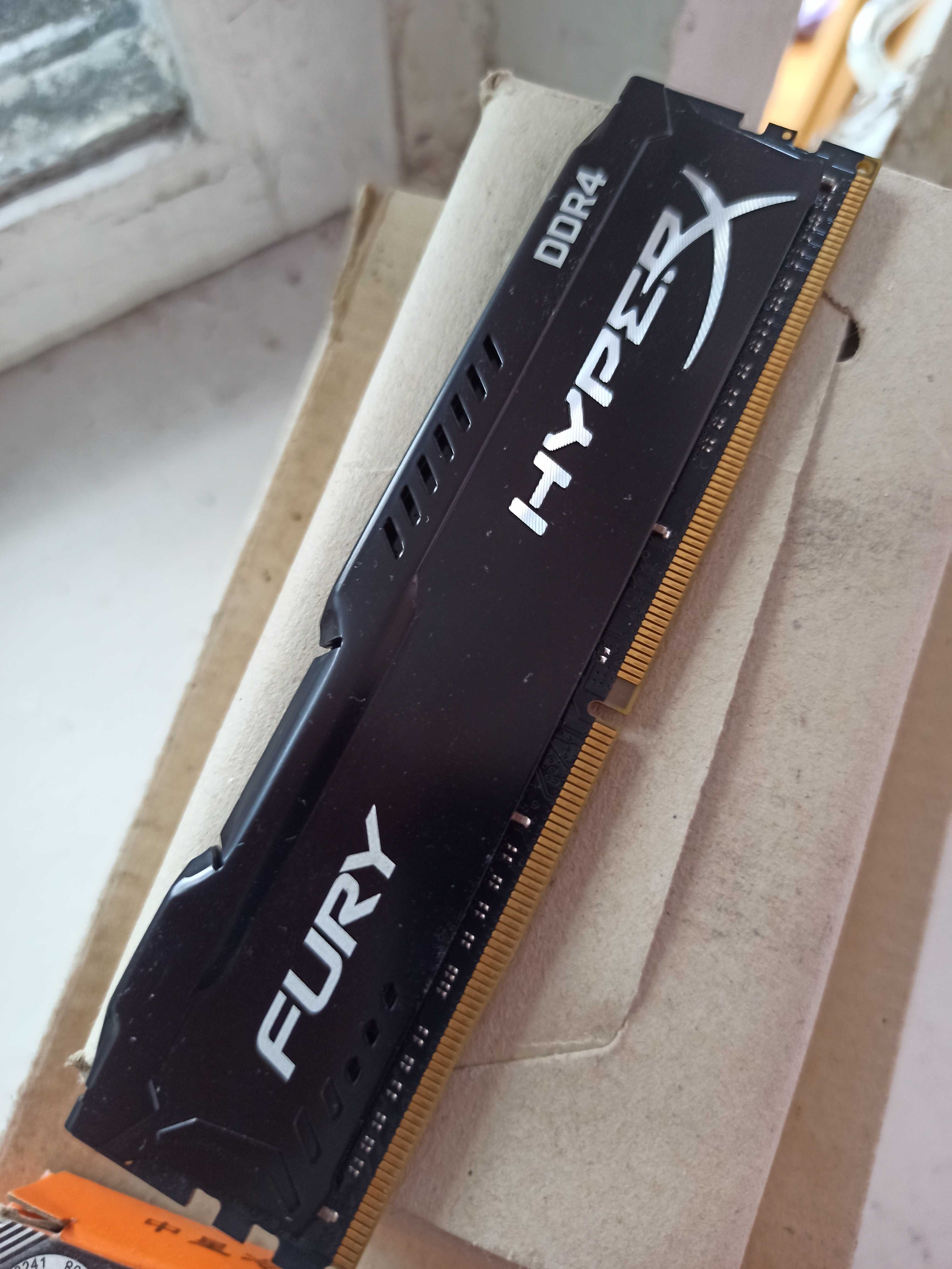 Продам Ноутбук acer,  опер память HyperX ddr4 16гб, карман для HDD