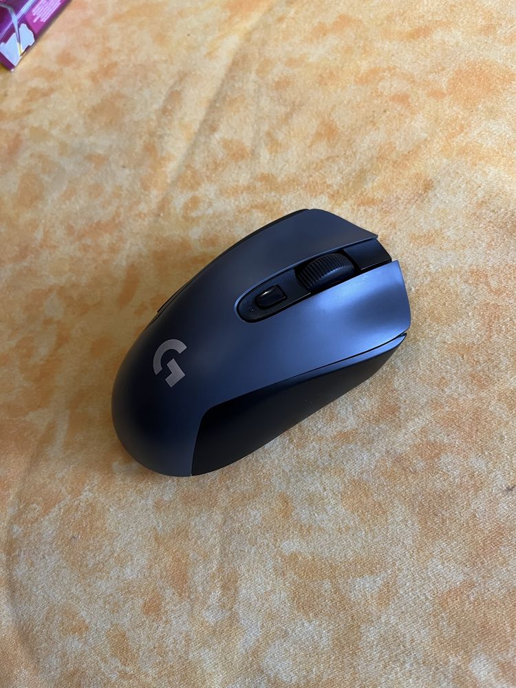 Безпроводная мышь logitech