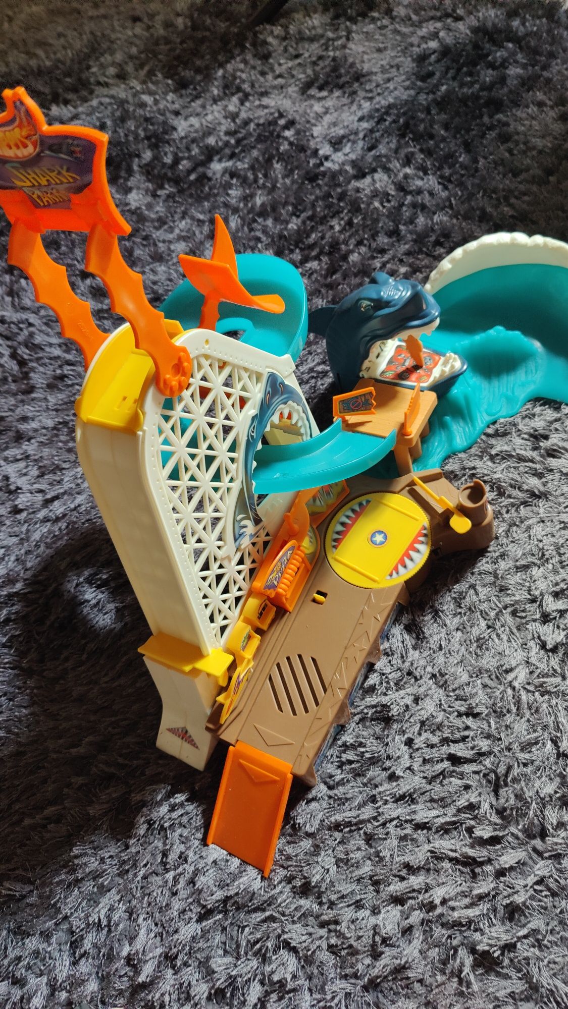 Hotwheels Shark Park