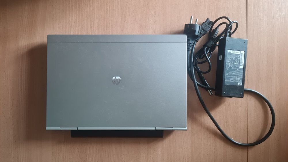 Ноутбук ігровий i7 HP elitebook 2570p 8 гігабайт компактний ємна батар
