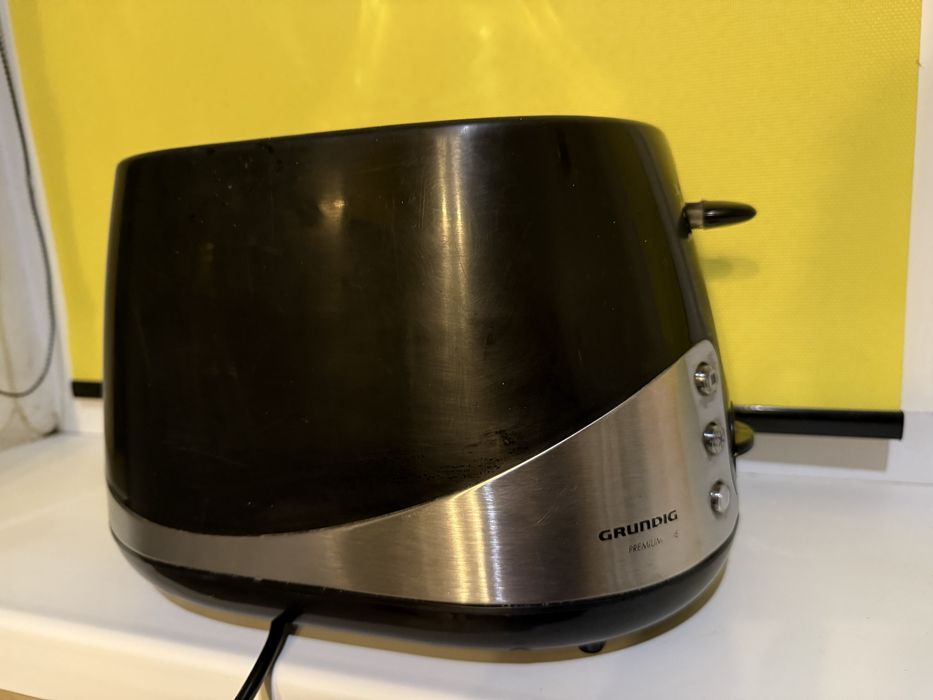 Продам тостер Grundig