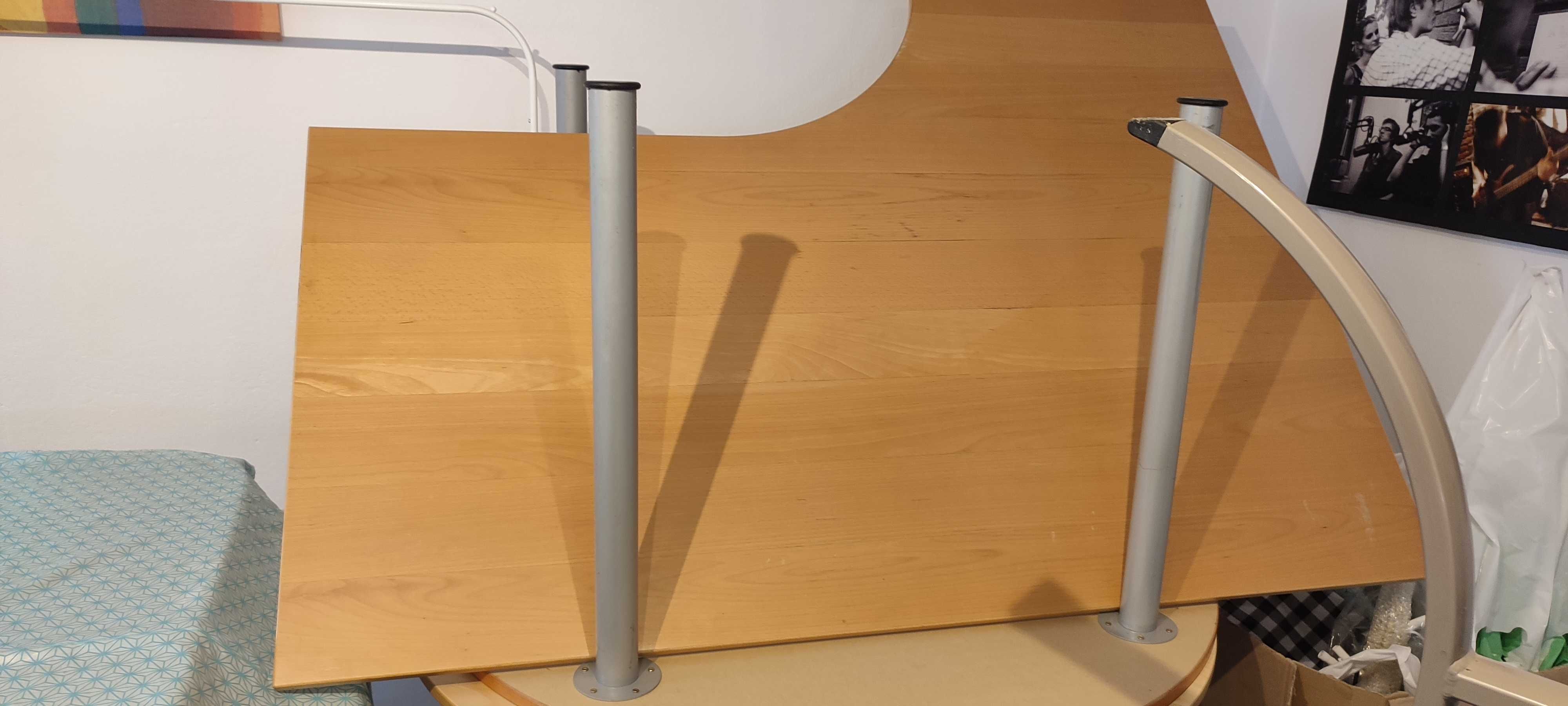 Sprzedam solidne biurko z metalowymi nogami firmy IKEA