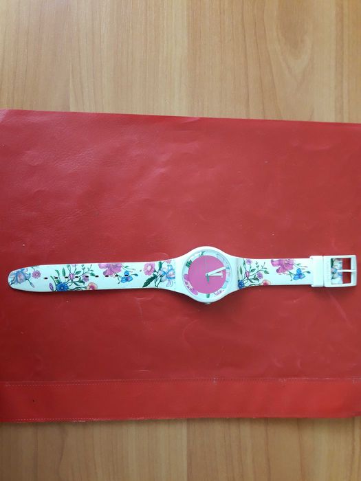 Часы SWATCH модель 2015 г