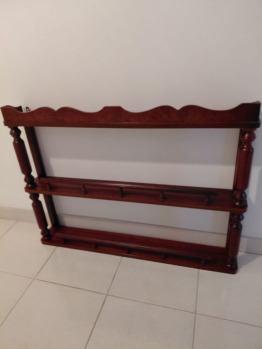 Escaparate em mogno como novo