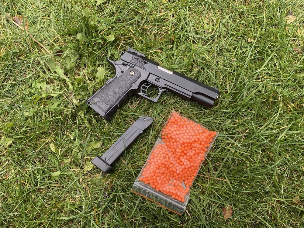 Пістолет на кулях 6мм Hi-Capa Pro +1000 куль/Іграшка