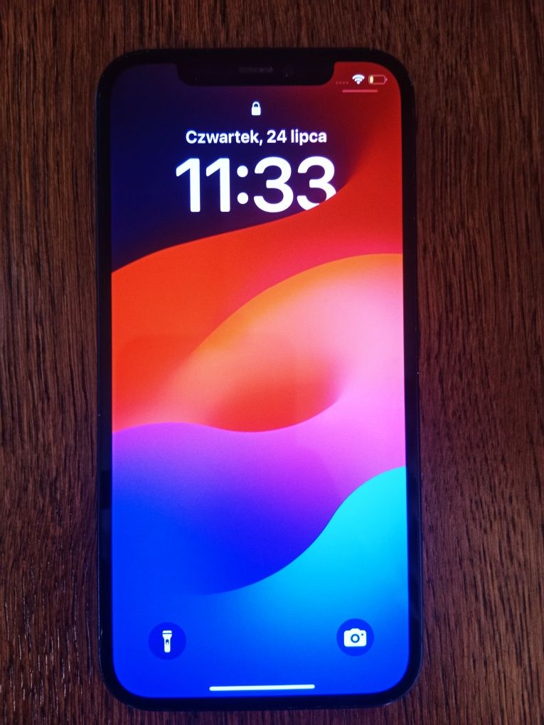 iPhone 12 85% baterii