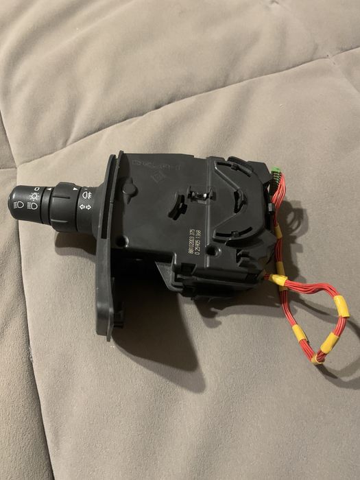 Підрульовий перемикач Renault (Подрулевой переключатель)