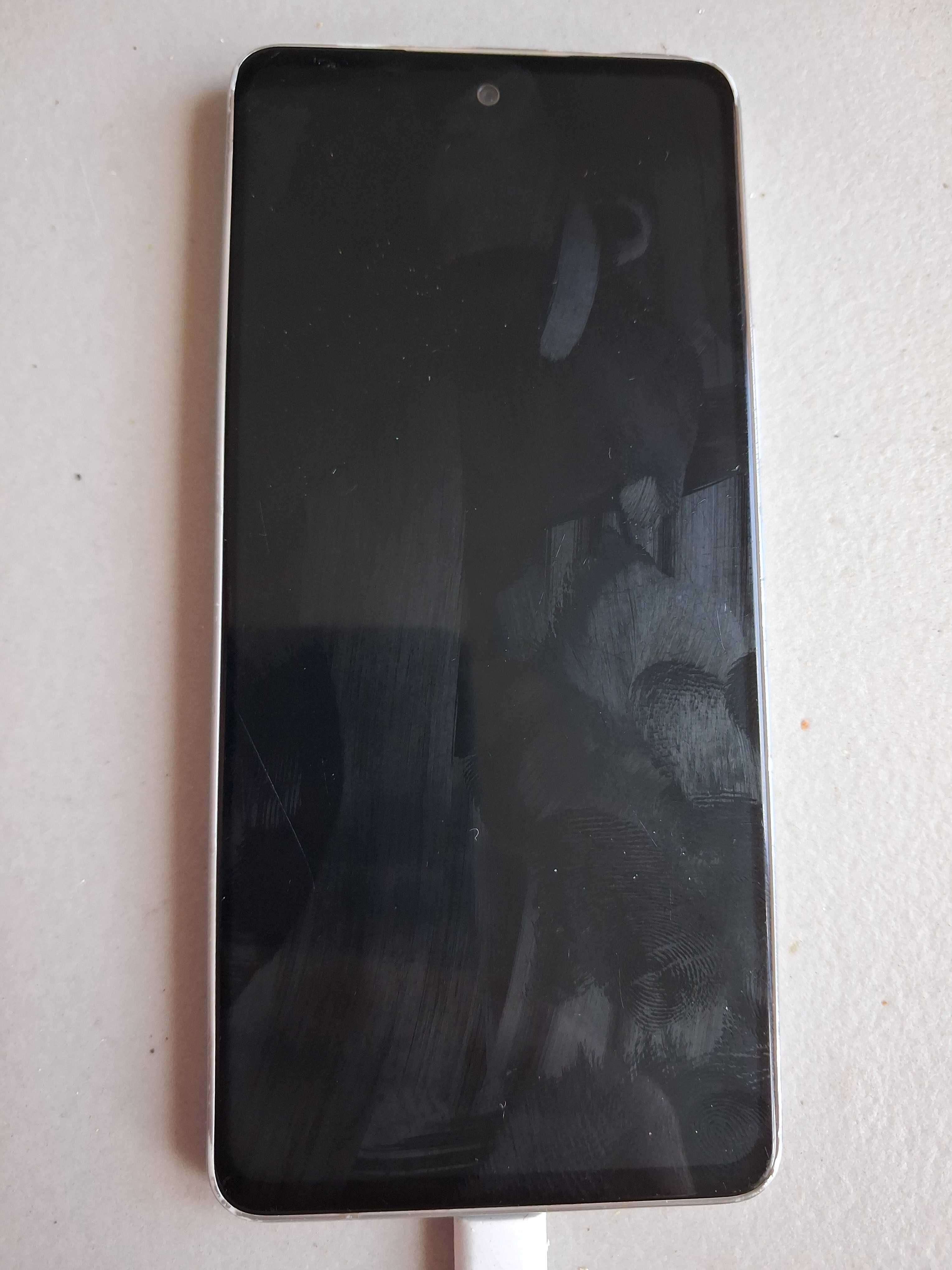 Telefon Samsung Galaxy A53 5g 6/128 GB Uszkodzony SM-A536
