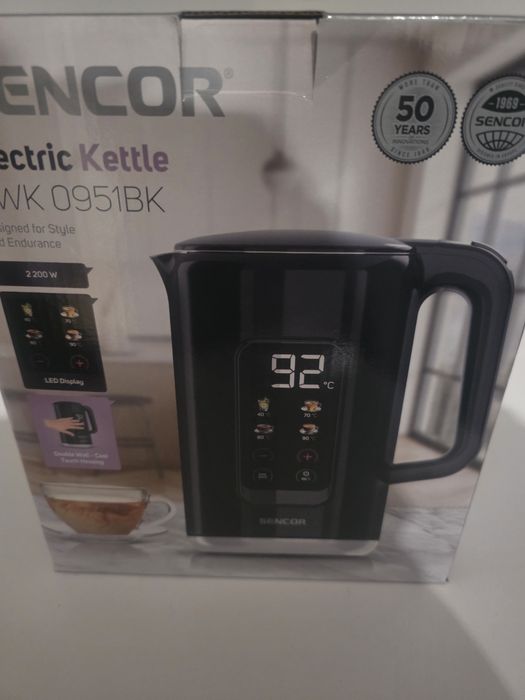 Nowy czajnik elektryczny