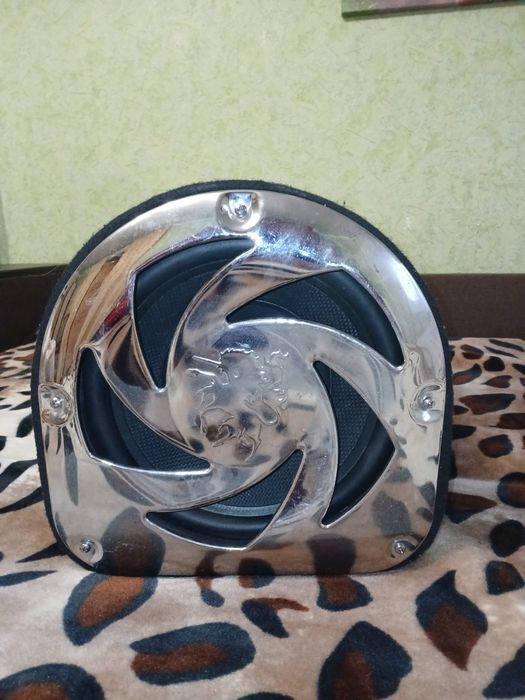 Продам сабвуфер та карбюратор 2105