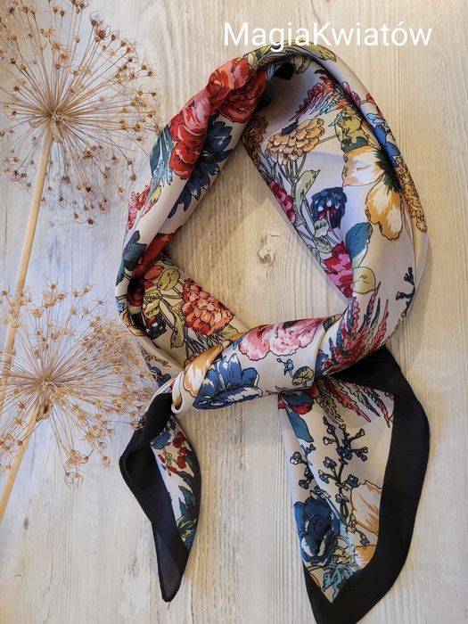 Piękna apaszka multikolor