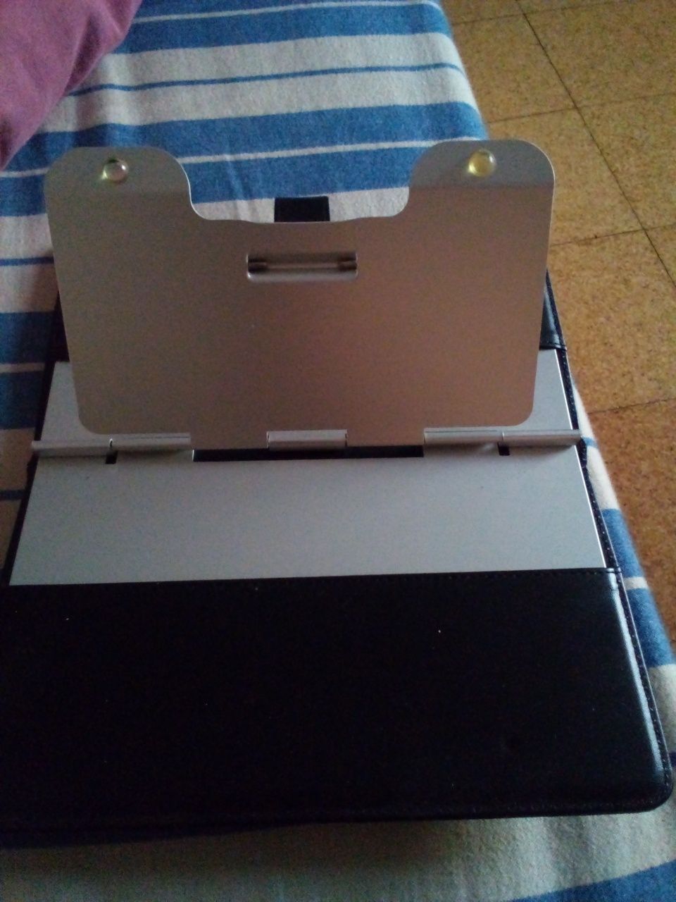Capa laptop stand